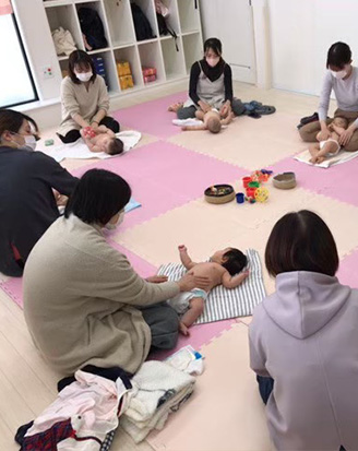 ベビーマッサージ