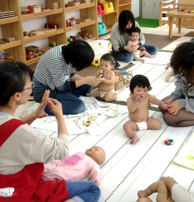 ベビーマッサージ2